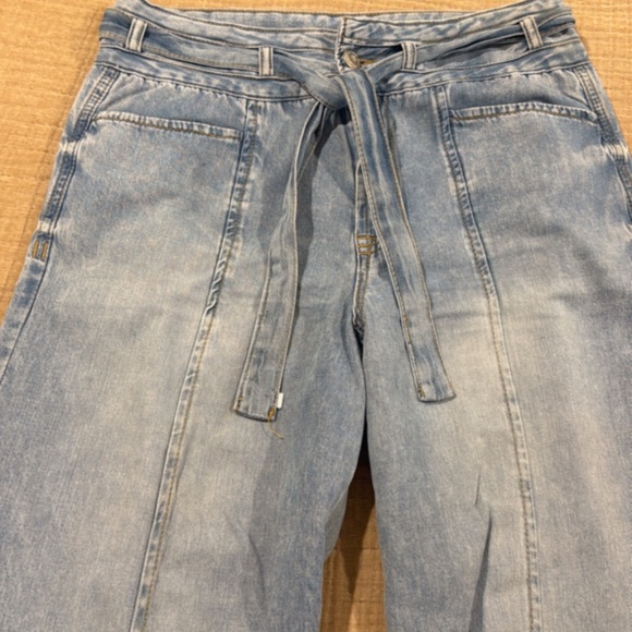 Kensie High-Rise Wide-Leg Light Blue Jeans - Picture 2 of 5